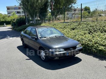 FORD MONDEO 1.8 TD GLX 5P