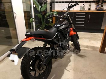 DUCATI SCRAMBLER 400 SIXTY2