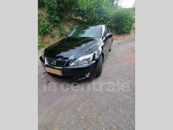 LEXUS 