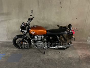 ROYAL ENFIELD INTERCEPTOR 650