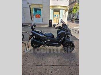YAMAHA TRICITY 300