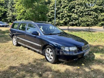 VOLVO V70 (2E GENERATION) II 2.4 T SUMMUM