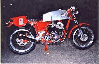 NORTON COMMANDO 750 FASTBACK MKII