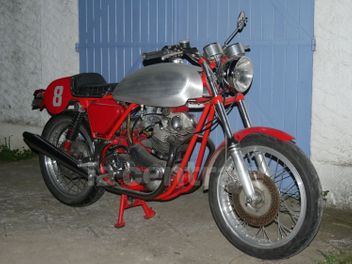 NORTON COMMANDO 750 FASTBACK MKII