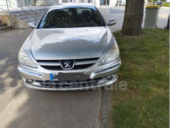 PEUGEOT 