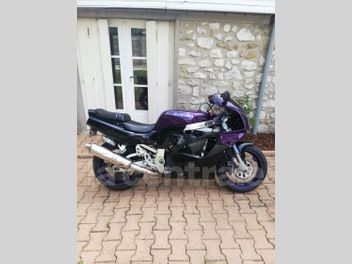 SUZUKI GSX-R 750