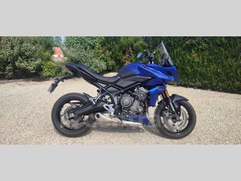 TRIUMPH DAYTONA 660