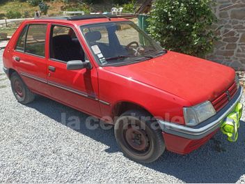 PEUGEOT 