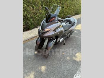 YAMAHA TRICITY 300