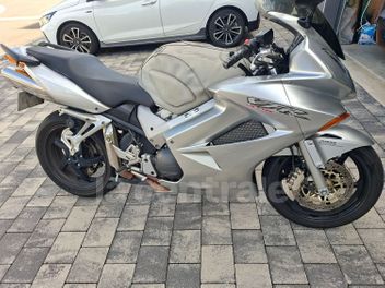 HONDA VFR 800