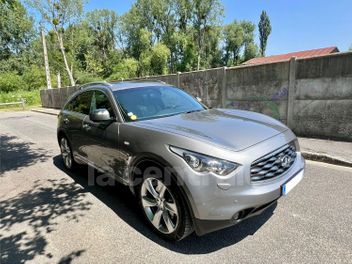 INFINITI 