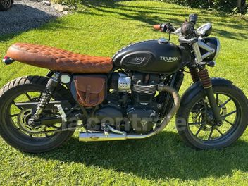 TRIUMPH STREET TWIN 900