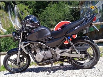 KAWASAKI GPZ 500