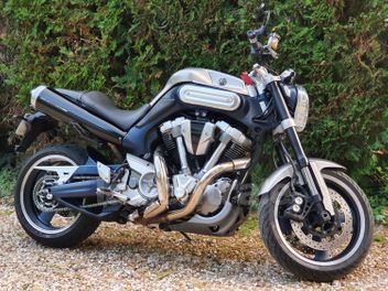 YAMAHA MT-01 1700