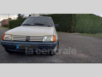 PEUGEOT 