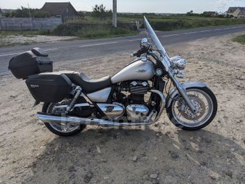 TRIUMPH THUNDERBIRD 1600 ABS