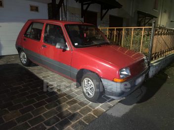 RENAULT 