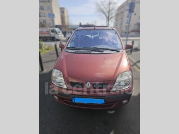RENAULT 