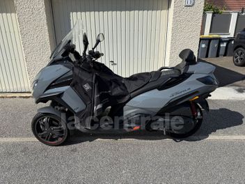 PEUGEOT METROPOLIS 400