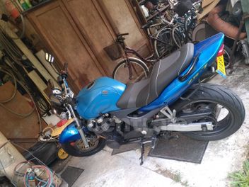 KAWASAKI ZR-7 750