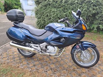 HONDA DEAUVILLE 650
