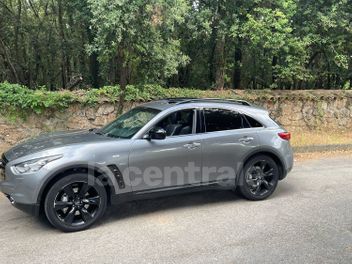 INFINITI 