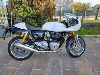 TRIUMPH THRUXTON 1200 R