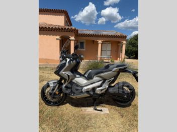 HONDA X-ADV 750