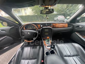 JAGUAR 
