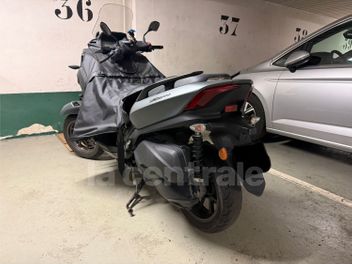 YAMAHA TRICITY 300