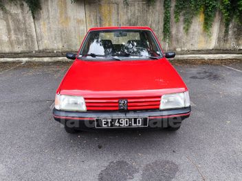 PEUGEOT 