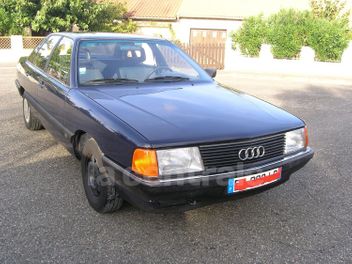 AUDI 