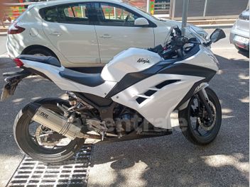 KAWASAKI NINJA 300