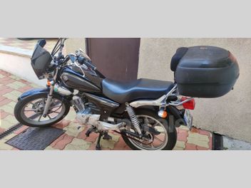 YAMAHA YBR 125 CUSTOM