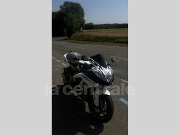 SUZUKI GSX-R 750