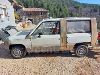 RENAULT 