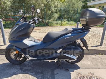 HONDA FES S-WING 125 ABS