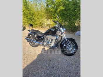TRIUMPH ROCKET III 2300