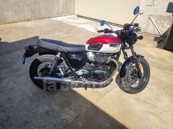 TRIUMPH BONNEVILLE 900 T100
