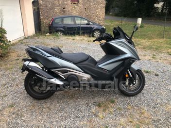 KYMCO AK 550