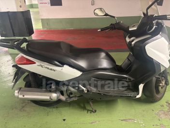 YAMAHA X-MAX 125