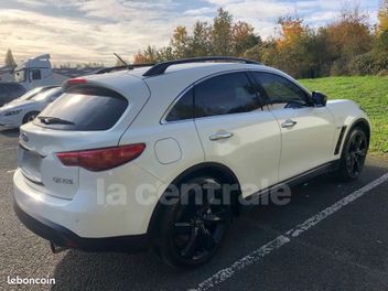 INFINITI 