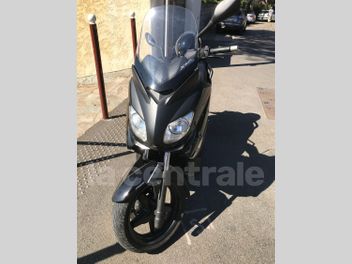 YAMAHA X-MAX 125
