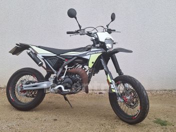 FANTIC MOTOR SUPERMOTARD 50