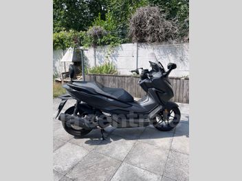 HONDA FORZA 125