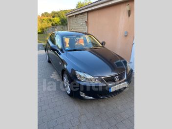LEXUS 