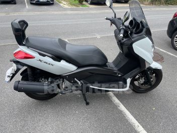 YAMAHA X-MAX 125 ABS MOMO DESIGN