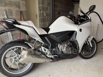 HONDA VFR 1200 F DCT