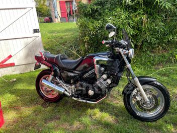 YAMAHA FZX 750 FAZER