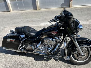 HARLEY DAVIDSON EL GLIDE ULTRA CLASSIC INJ 1584 NOIR